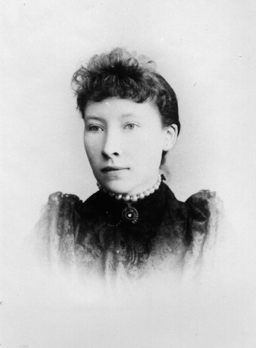 AnnieAndersonPike.jpg