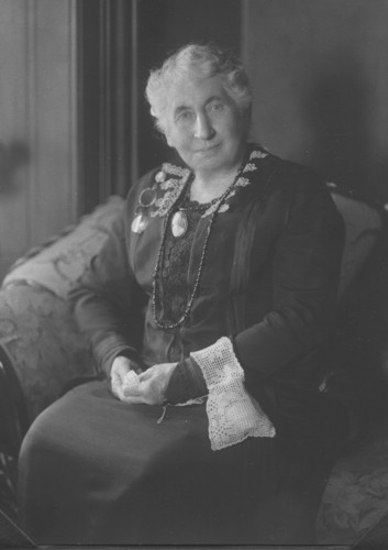 MelliePutnamWells.jpg