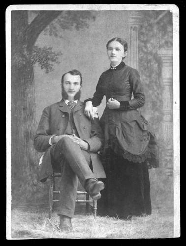 UnknownCouple02.jpg