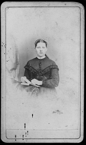 UnknownWoman05.jpg