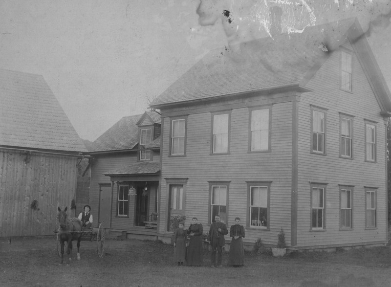 BEMISCAMERONHOME1890SBERNISALICERUTHBEMISSADIE.jpg